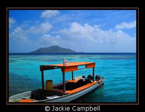 Lunch stop surface interval in Truk Lagoon........beautif... by Jackie Campbell 